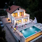 Ajlin Luxury Oasis Heaven Villa Sarajevo