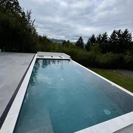 Ajlin Luxury Oasis Heaven Villa